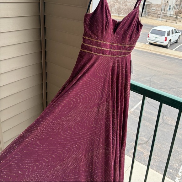 🆕✨ Xtraordinary Burgundy Wine Gold Maxi Dress Size 11 Evening Gown Long Flowy - Picture 5 of 17